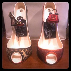 $12 Red Wine bottle holder & stopper